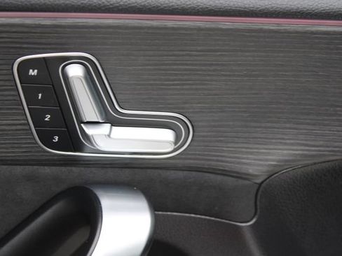 Used 2022 Mercedes-Benz A 220 image 12