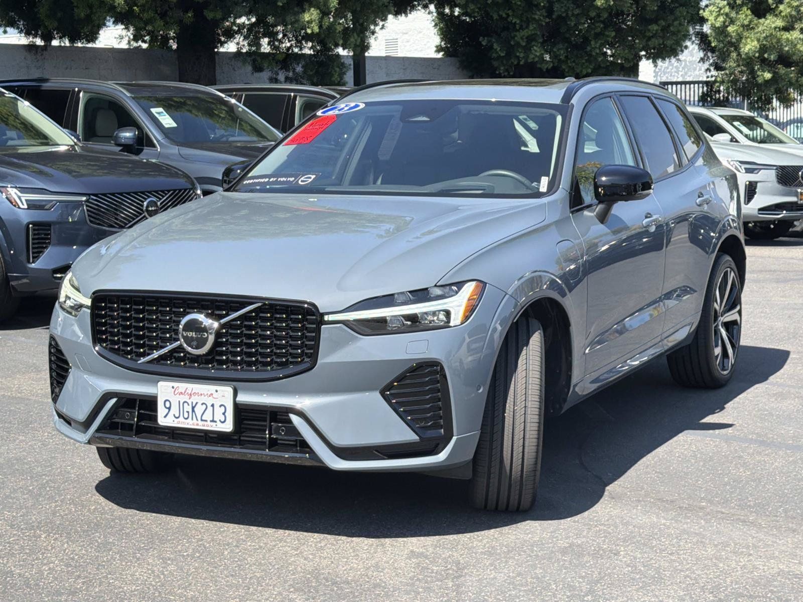 Certified 2023 Volvo XC60 T8 Ultimate w/ Protection Package Premier AWD/4WD image 3