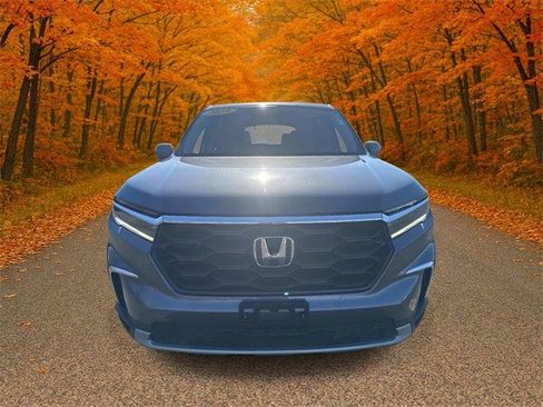 Certified 2025 Honda Pilot EX-L image 2