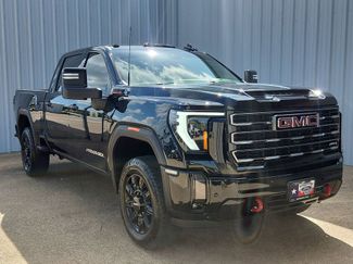 Used 2024 GMC Sierra 2500 AT4 w/ AT4 Preferred Package AWD/4WD video 1