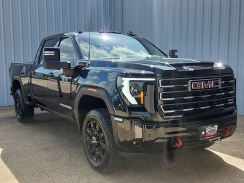 Used 2024 GMC Sierra 2500 AT4 w/ AT4 Preferred Package AWD/4WD image 1