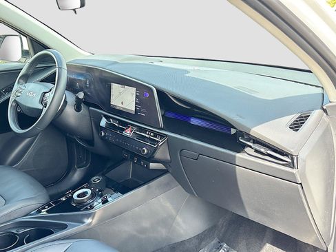 Used 2023 Kia Niro Wind FWD image 28
