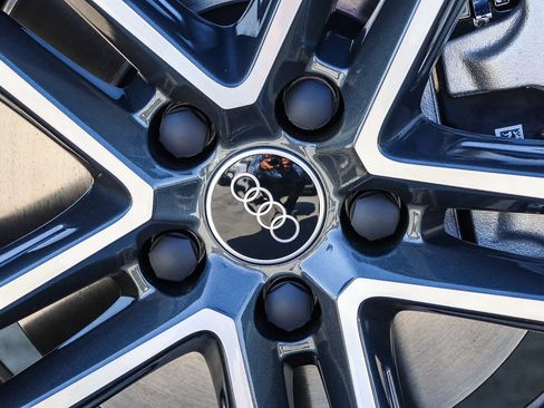 New 2025 Audi Q5 Premium image 15