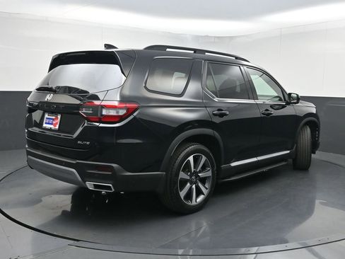 Used 2024 Honda Pilot Elite image 27