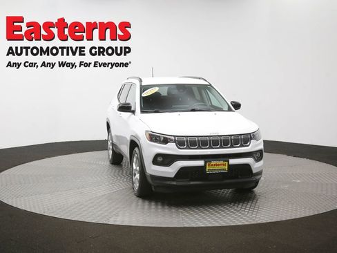 Used 2022 Jeep Compass Latitude AWD/4WD image 49
