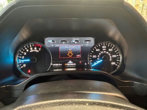 Used 2015 Ford F150 Platinum w/ Equipment Group 701A Luxury image 22