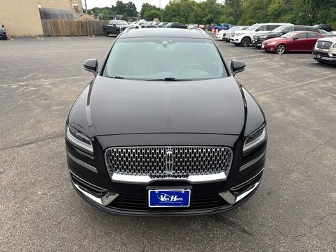 Used 2019 Lincoln Nautilus Select AWD/4WD image 3