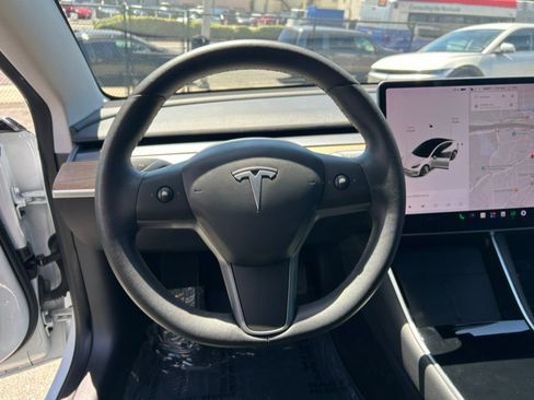 Used 2020 Tesla Model 3 Long Range AWD/4WD image 15