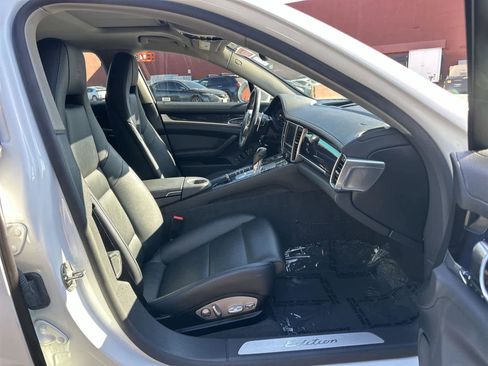 Used 2016 Porsche Panamera Edition image 14