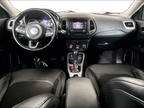 Used 2018 Jeep Compass Latitude w/ Cold Weather Group image 15