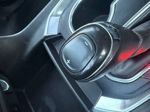 Certified 2019 Chevrolet Traverse LT w/ LT Premium Package image 34