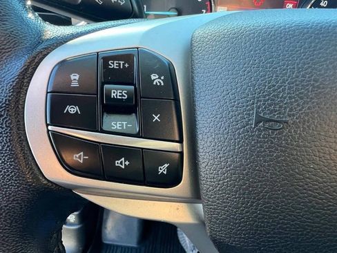 Used 2021 Ford Explorer XLT w/ Equipment Group 202A image 14