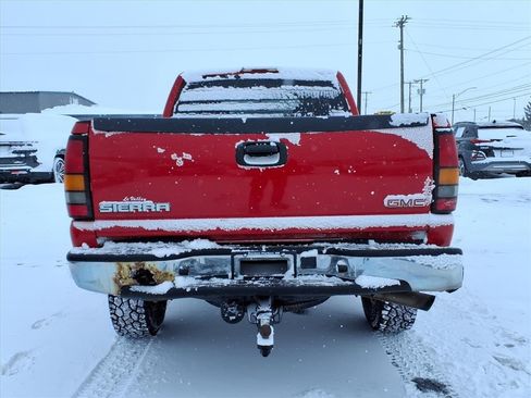 Used 2005 GMC Sierra 2500 SLE w/ Skid Plate Package image 17