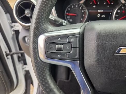 Used 2024 Chevrolet Blazer LT w/ Convenience Package FWD image 17