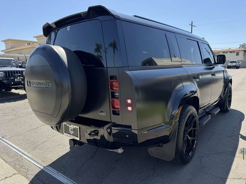 Used 2023 Land Rover Defender 130 X-Dynamic SE AWD/4WD image 9