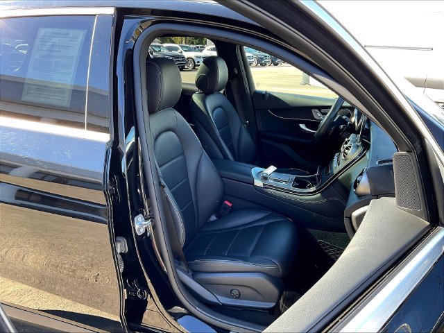 Certified 2020 Mercedes-Benz GLC 300 4MATIC image 31