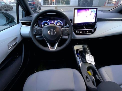 Used 2026 Toyota Corolla SE w/ SE Package image 10