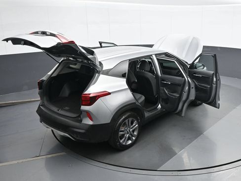 Used 2021 Kia Seltos LX AWD/4WD image 39