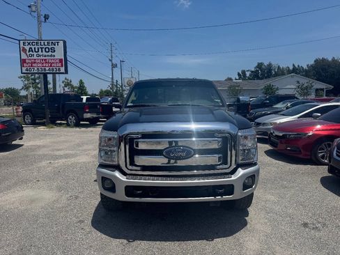 Used 2014 Ford F250 Lariat w/ Lariat Interior Package image 2