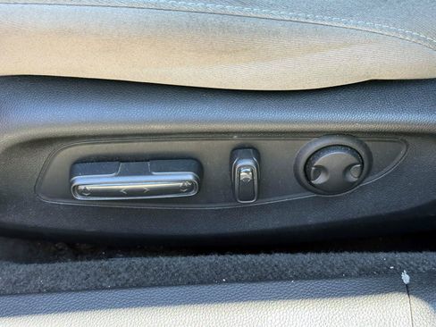 Used 2023 Honda Accord EX image 17