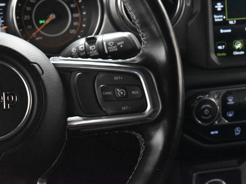 Used 2023 Jeep Wrangler Unlimited Sahara w/ LED Lighting Group AWD/4WD image 10