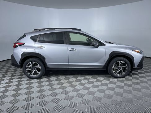 Used 2024 Subaru Crosstrek 2.0i Premium w/ Crosstrek Mirror Package AWD/4WD image 10