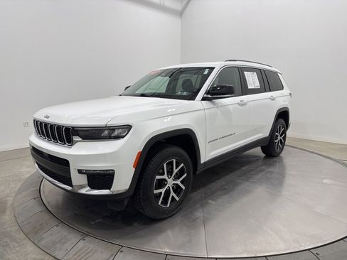 Certified 2023 Jeep Grand Cherokee L Limited image 3