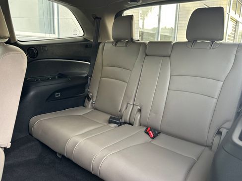 Used 2017 Honda Pilot EX-L image 32