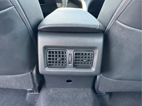 Used 2018 Toyota Camry XSE FWD image 36