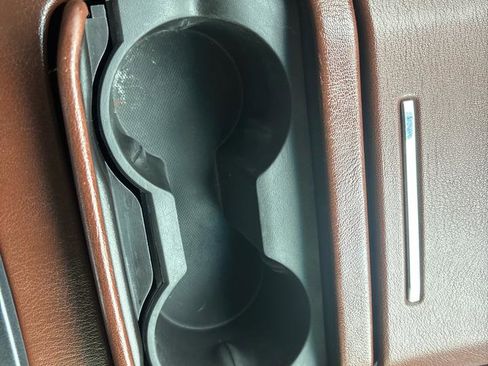 Used 2015 Chevrolet Suburban LTZ image 35