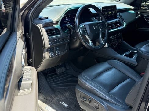 Used 2022 Chevrolet Suburban Z71 w/ Luxury Package AWD/4WD image 10