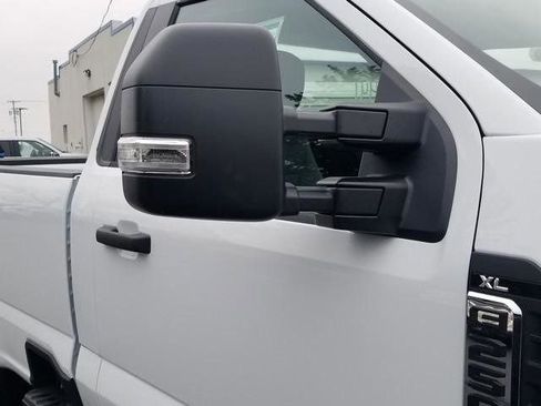 New 2026 Ford F250 XL w/ XL Chrome Package image 10