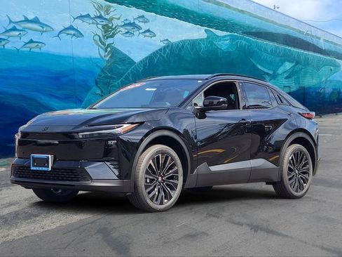 New 2026 Toyota C-HR AWD/4WD image 3