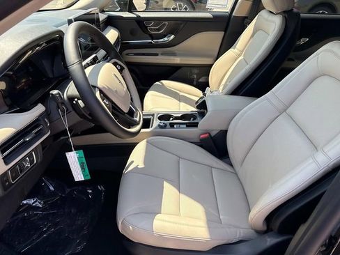 New 2025 Lincoln Corsair Grand Touring w/ Jet Appearance Package AWD/4WD image 24