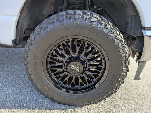 Used 2023 Ford F250 XL w/ 360-Degree Camera Package image 12