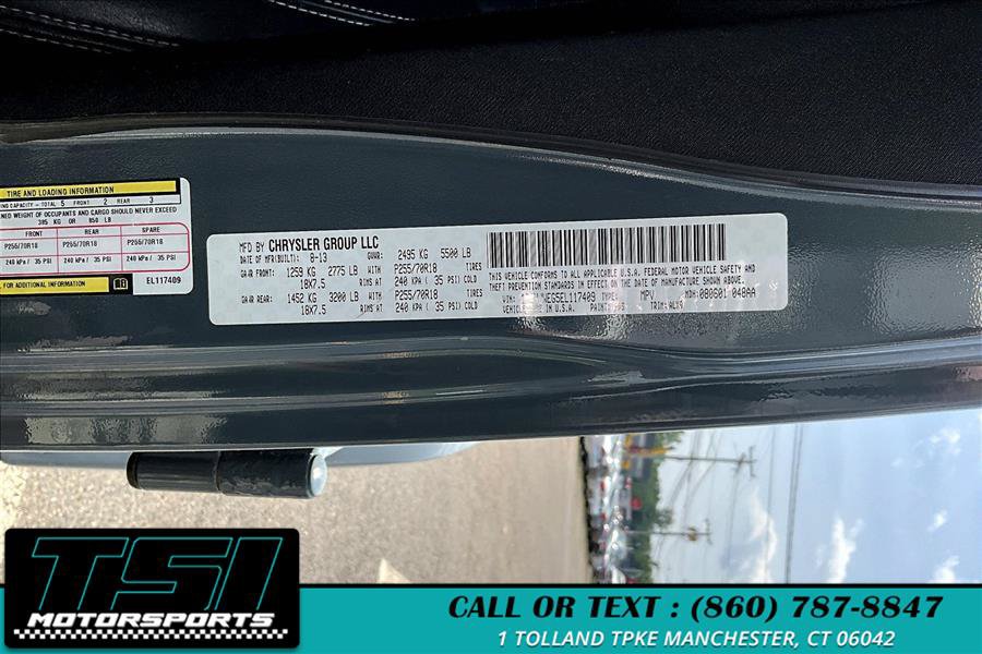Used 2014 Jeep Wrangler Unlimited Sahara w/ Dual Top Group AWD/4WD image 36