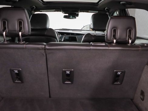 Used 2023 Cadillac XT4 Sport w/ Sun And Sound Package AWD/4WD image 29