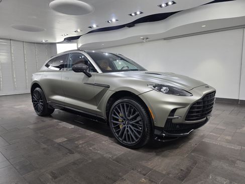 Used 2024 Aston Martin DBX 707 AWD/4WD image 1