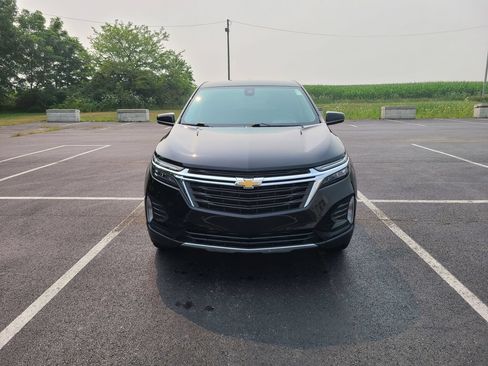 Used 2023 Chevrolet Equinox LT AWD/4WD image 2
