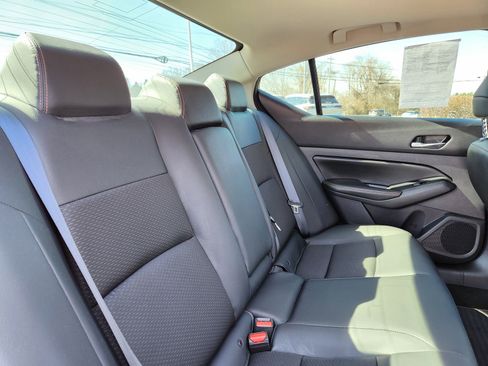 Used 2019 Nissan Altima 2.5 SR w/ SR Premium Package image 15