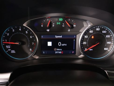 Used 2023 Chevrolet Traverse RS w/ LPO, Floor Liner Package FWD image 4