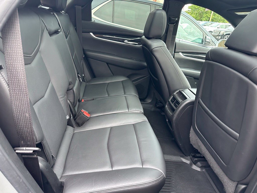 Used 2020 Cadillac XT5 Premium Luxury w/ LPO, Floor Liner Package FWD image 36
