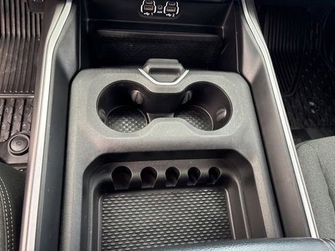 Used 2022 RAM 3500 Lone Star w/ Level B Equipment Group image 32