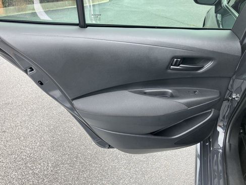 Certified 2025 Toyota Corolla LE FWD image 21