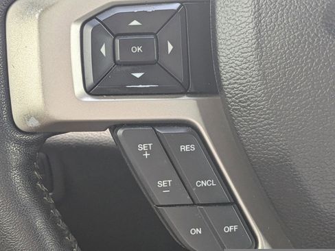 Used 2018 Ford F150 Lariat RWD image 29
