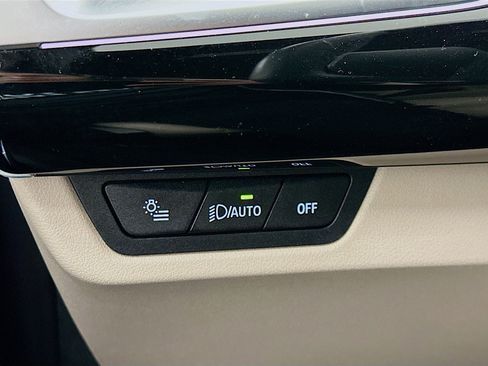 Used 2025 BMW X1 xDrive28i w/ Convenience Package image 17