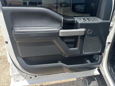 Used 2019 Ford F250 Platinum w/ Platinum Ultimate Package AWD/4WD image 12
