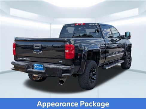 Used 2018 Chevrolet Silverado 3500 LTZ w/ Duramax Plus Package image 5
