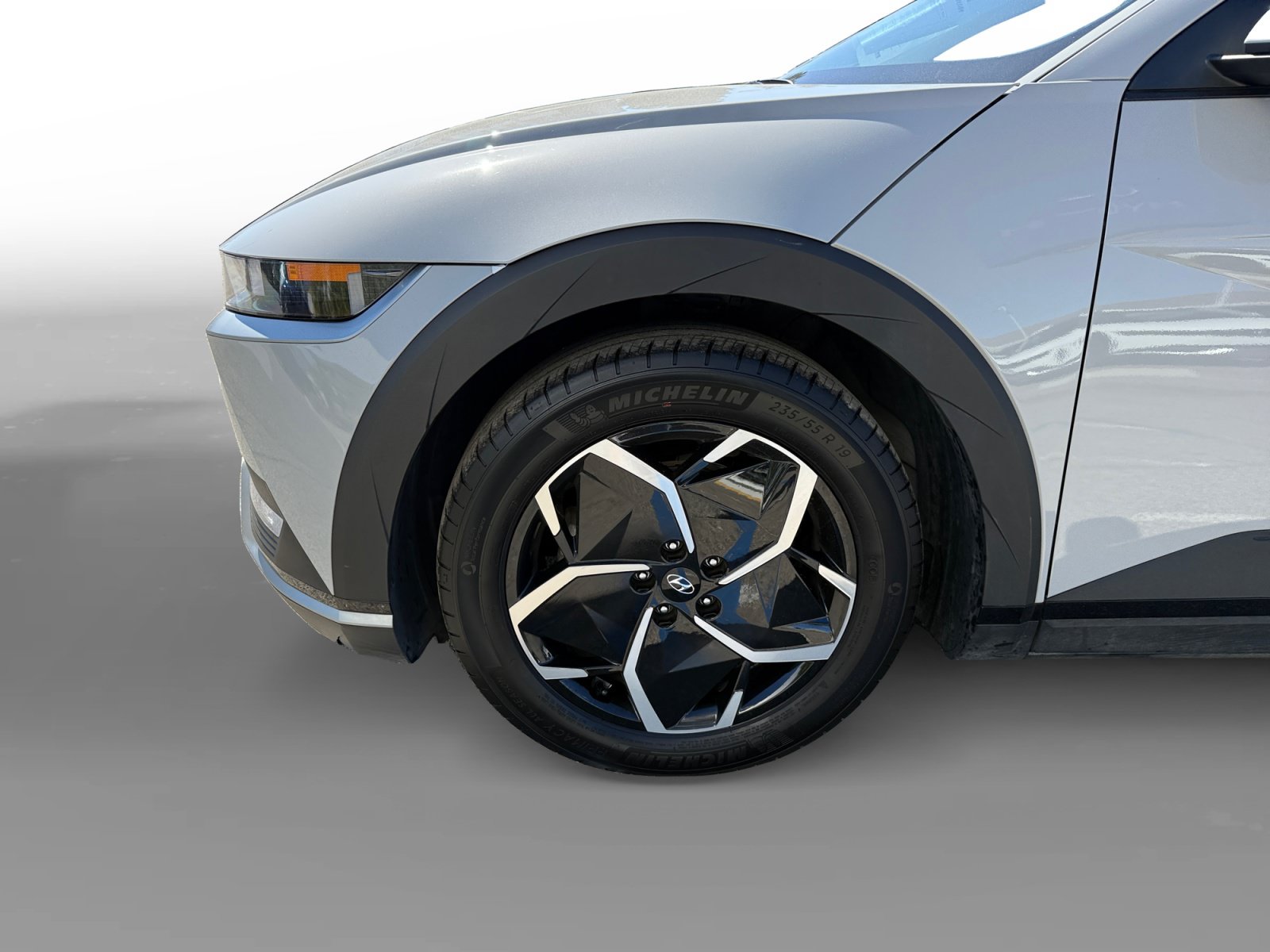 Certified 2024 Hyundai Ioniq 5 SEL RWD image 9