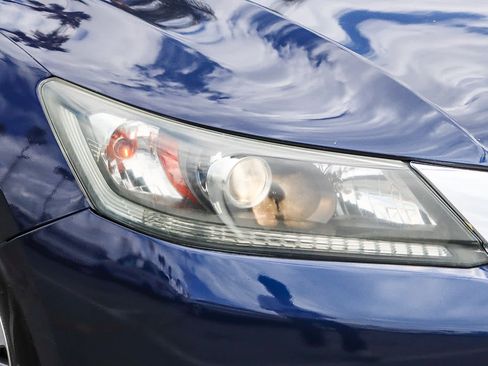 Used 2013 Honda Accord LX image 4